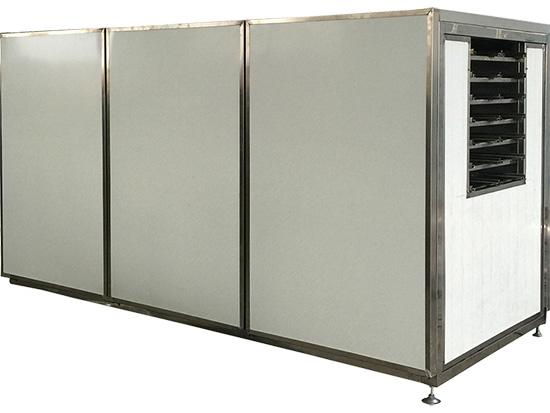 Refrigerated cooler